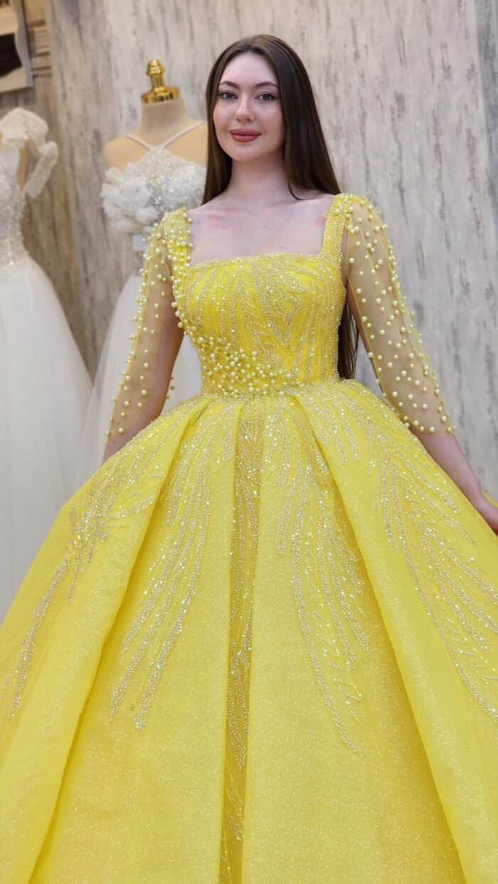 yellow parkly beaded tulle Quinceanera dress031