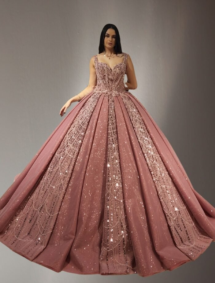Embroidered ball gown pink - Image 2
