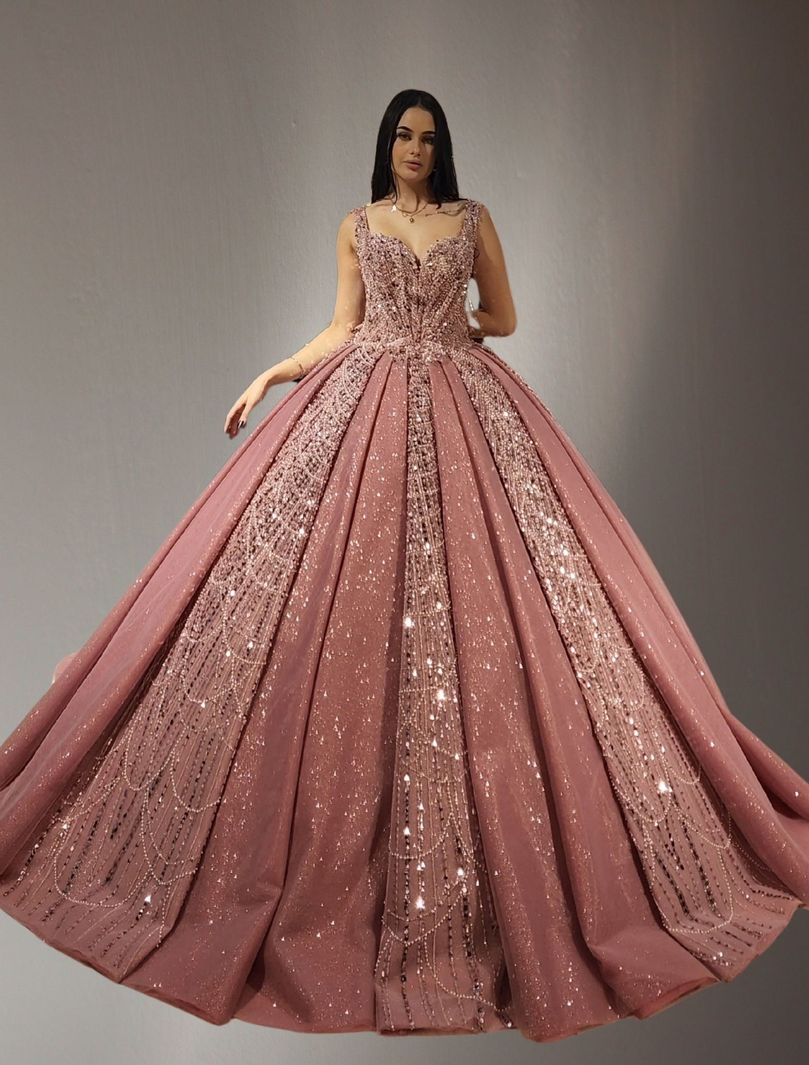Embroidered ball gown pink - Image 2