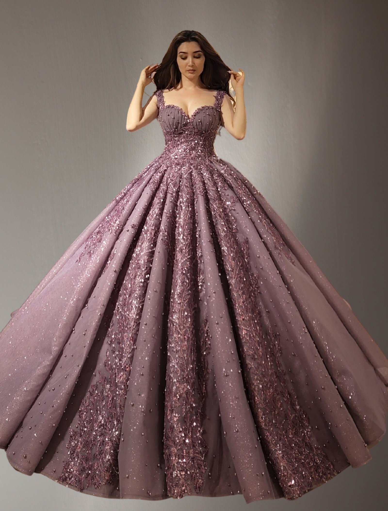Embroidered ball gown lilac - Image 2