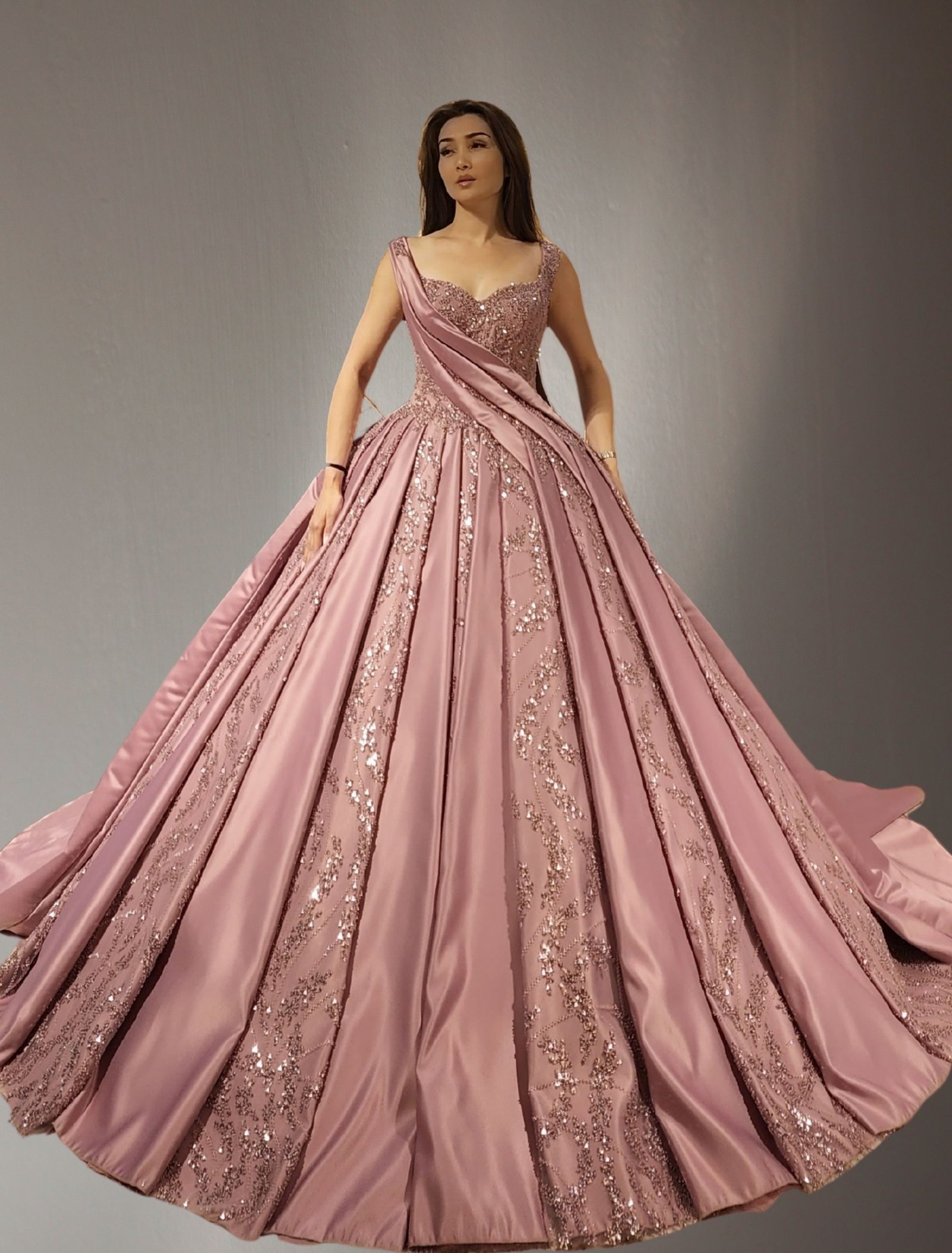 Embroidered ball gown pink - Image 2
