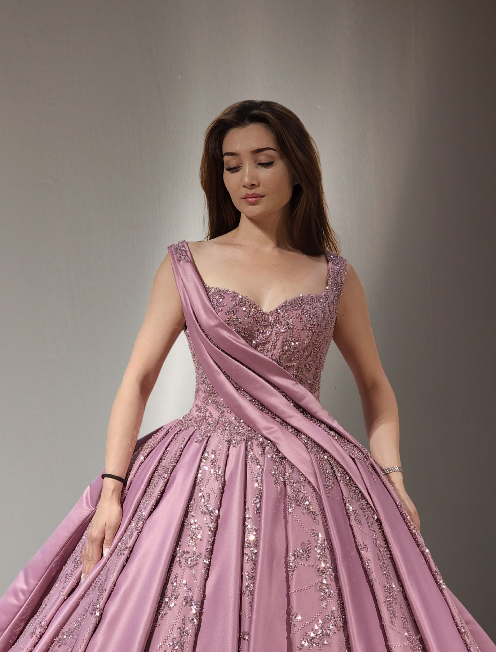 Embroidered ball gown pink
