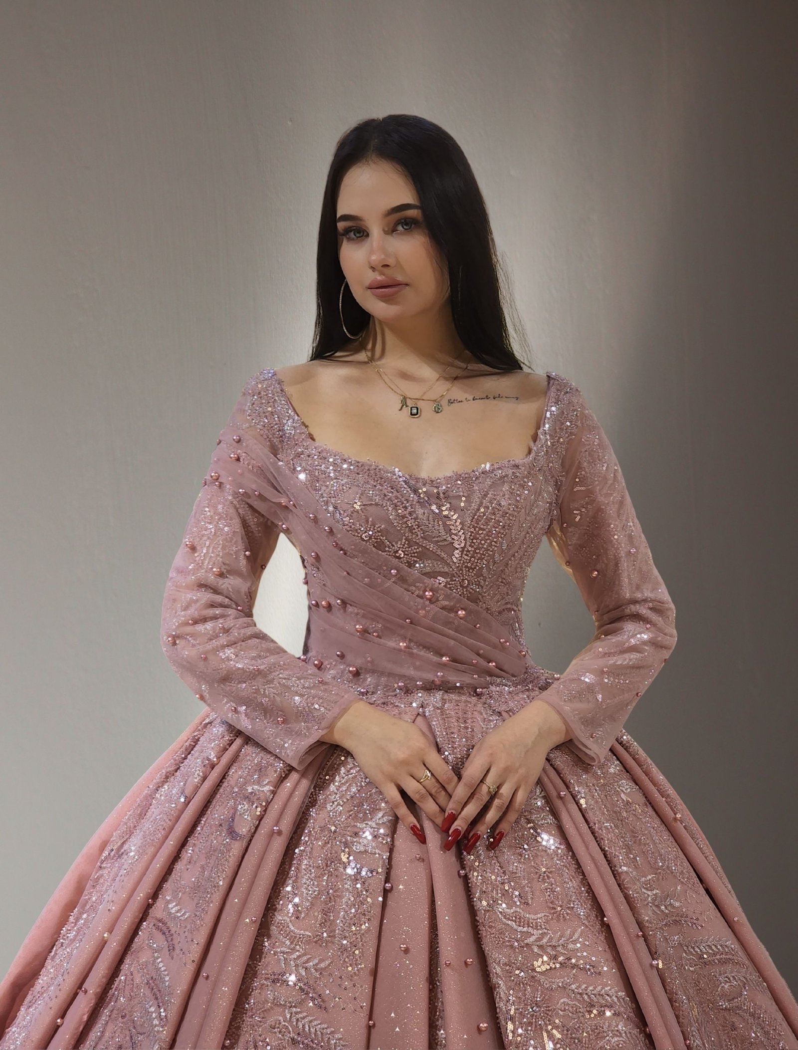 long sleeves Embroidered ball gown pink