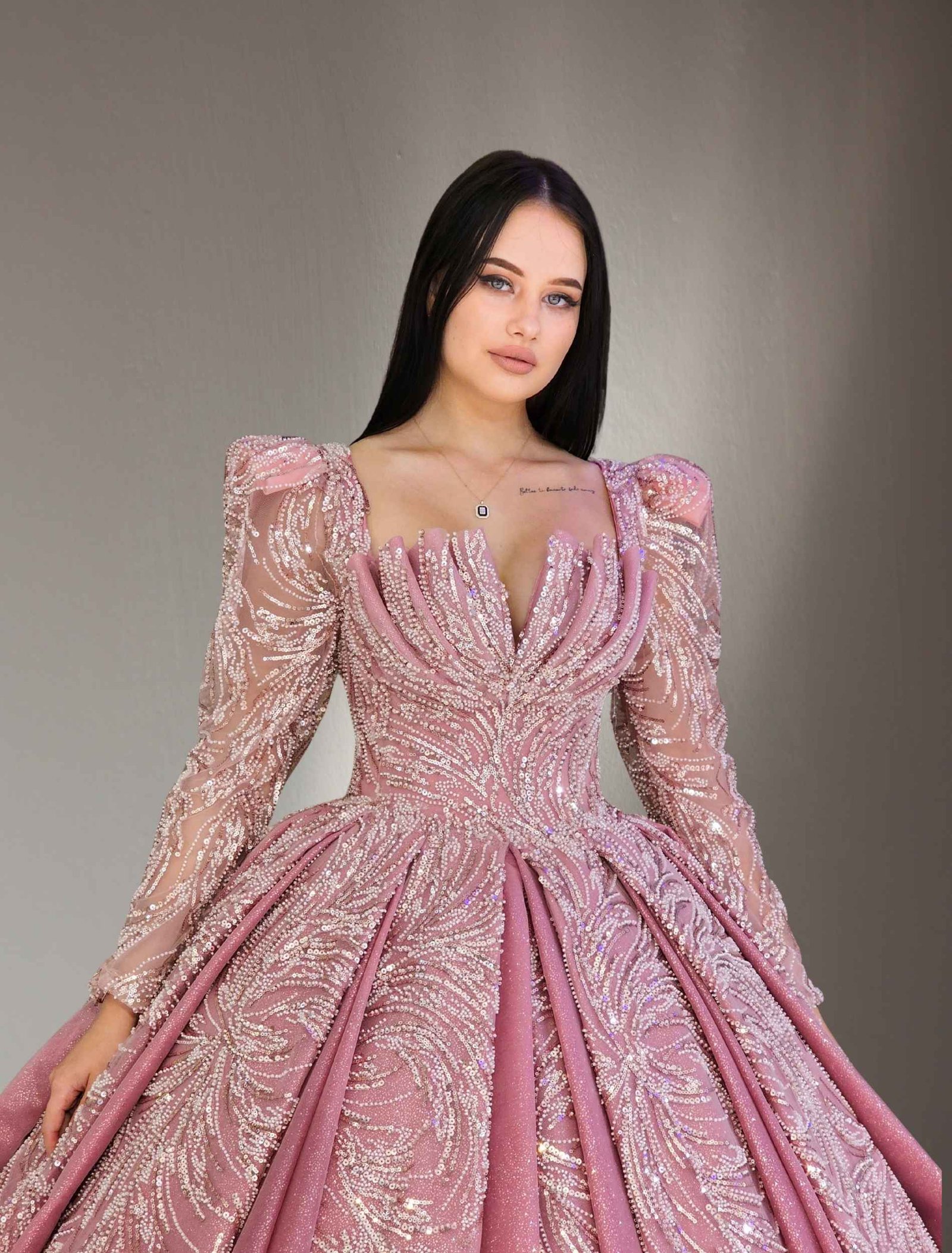 puff long sleeves Embroidered ball gown pink