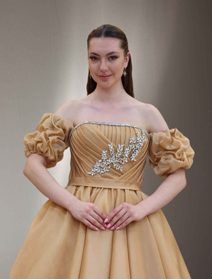 princess-cut dress gold06