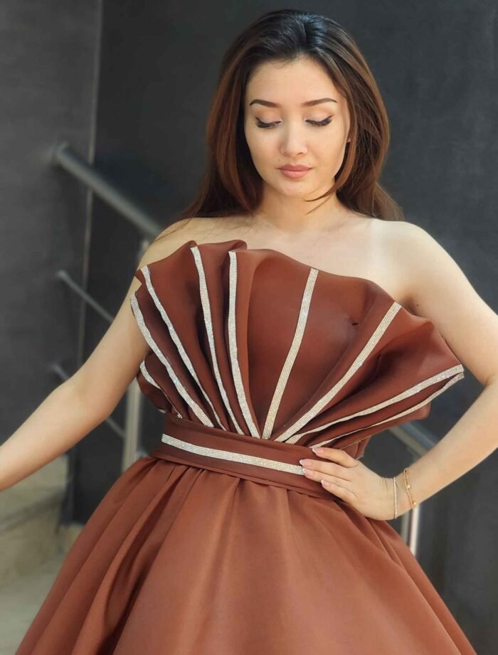 princess-cut dress brown