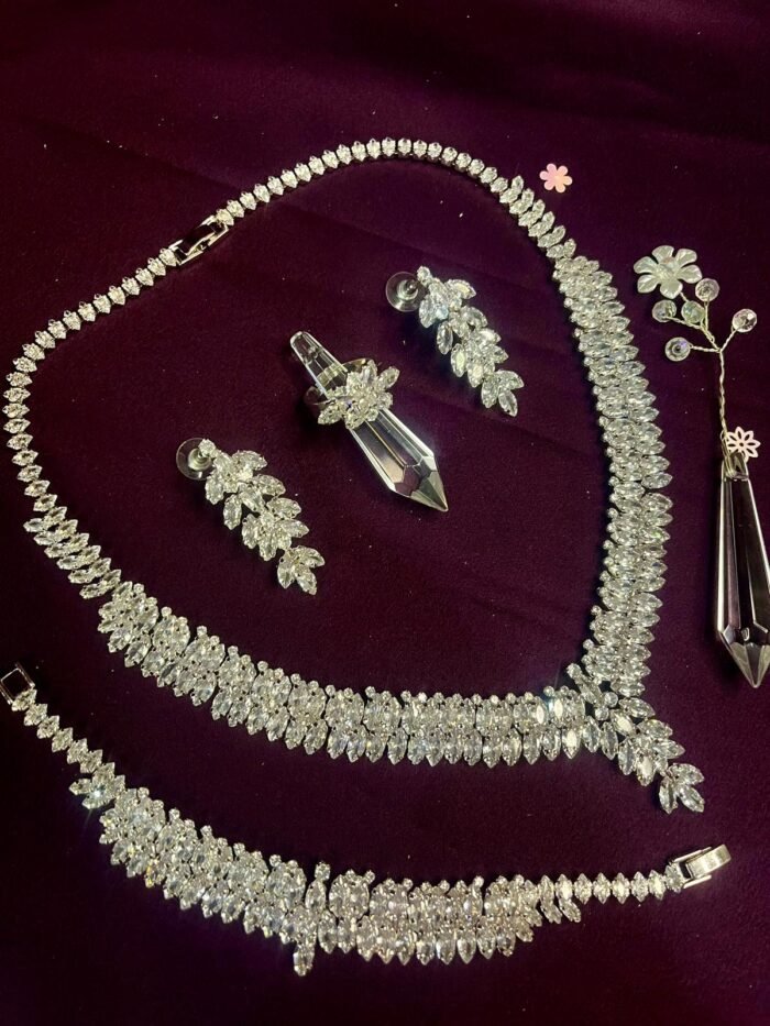 Classic Bridal Jewelry Set – Silver